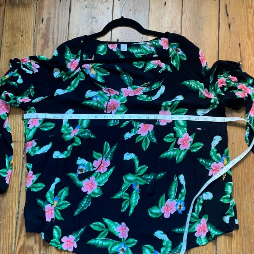 Old Navy Womens XL Black Tropical Floral Tassel Tie Ruffle Babydoll Blouse Top - Picture 7 of 10
